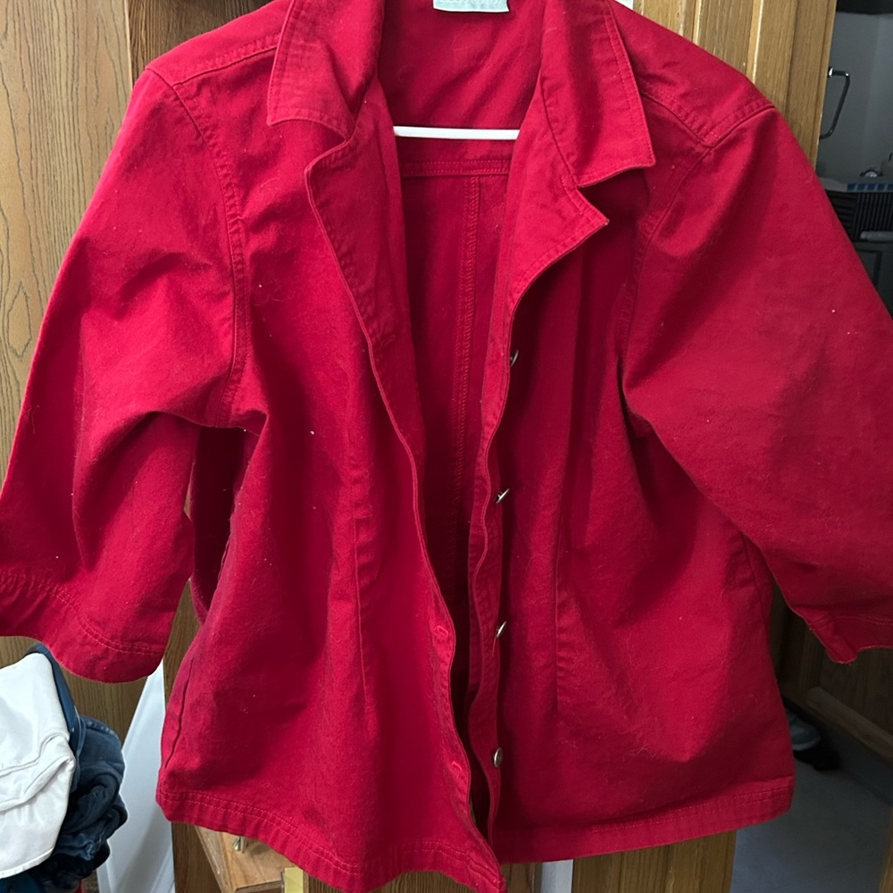 Women’s vintage top. Beautiful red color. Never worn.
